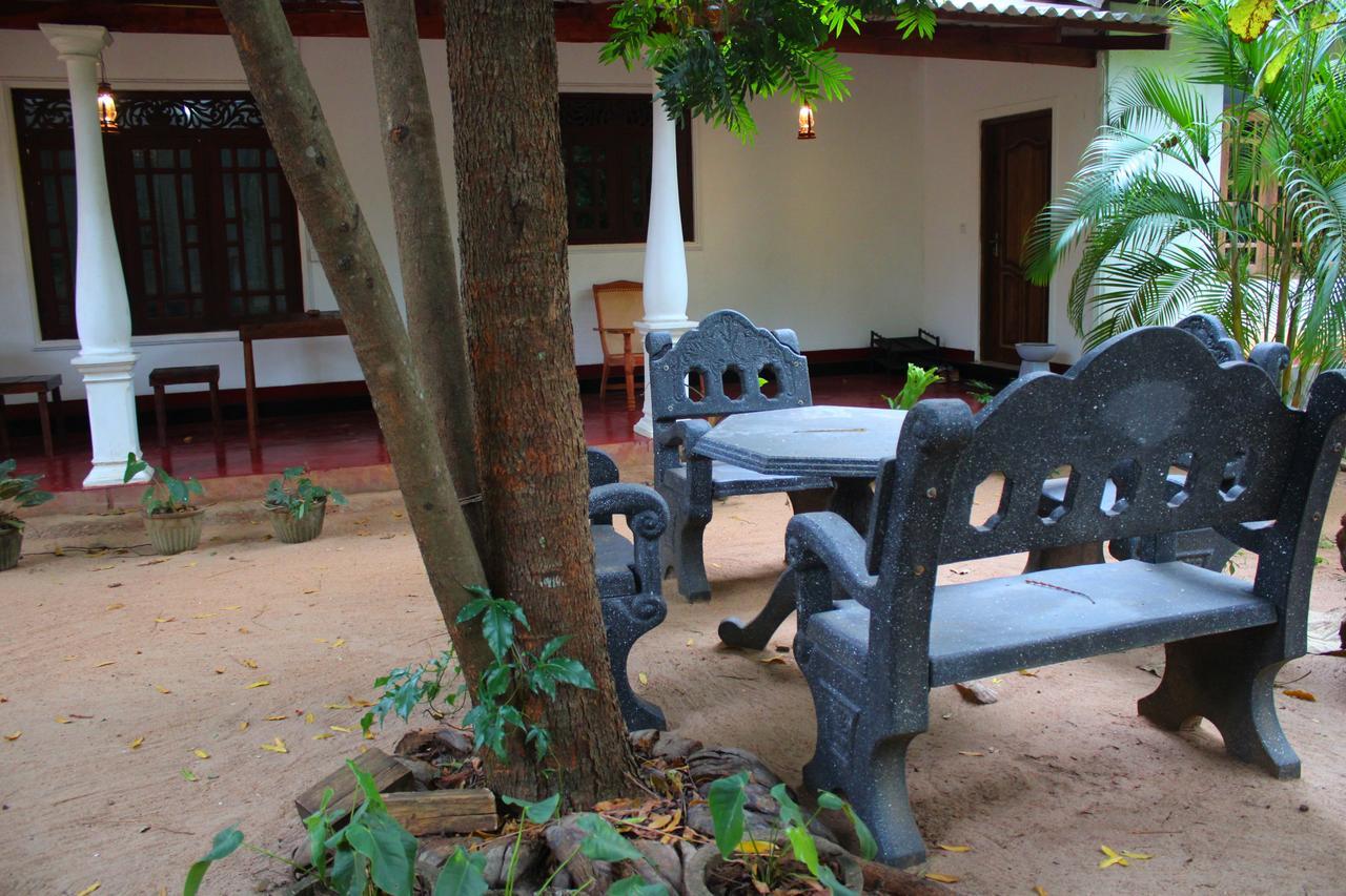 Sigiriya Lahiru Homestay Eksteriør billede