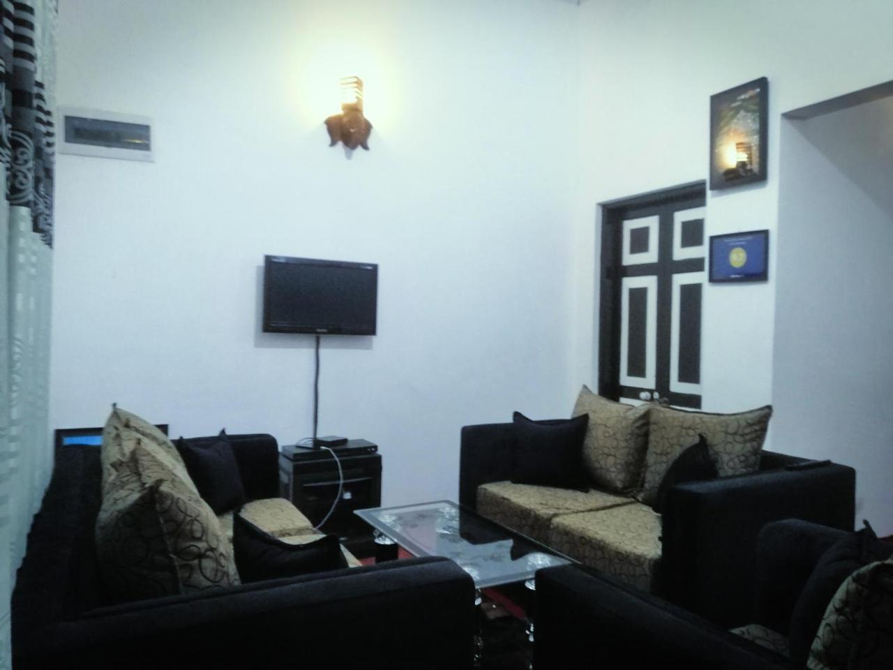 Sigiriya Lahiru Homestay Eksteriør billede